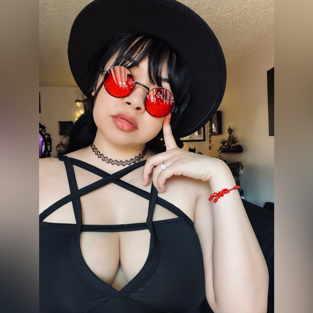 Nice to meet you, I’m Ashley!